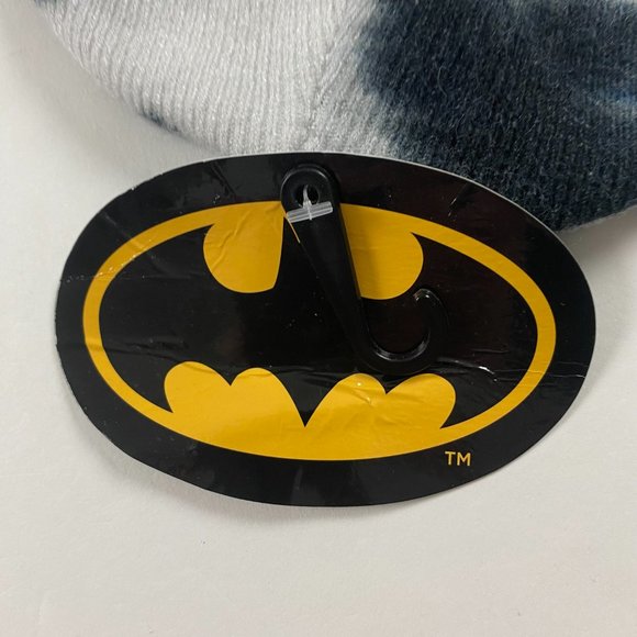 NEW Batman Winter Beanie Hat Cap DC Comics Ski Pom Pom Adult Men's Women's - Picture 4 of 7
